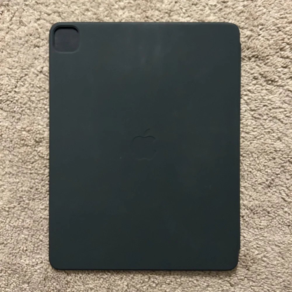 Apple iPad Pro Smart Folio 12.9 inch 6th Generation
